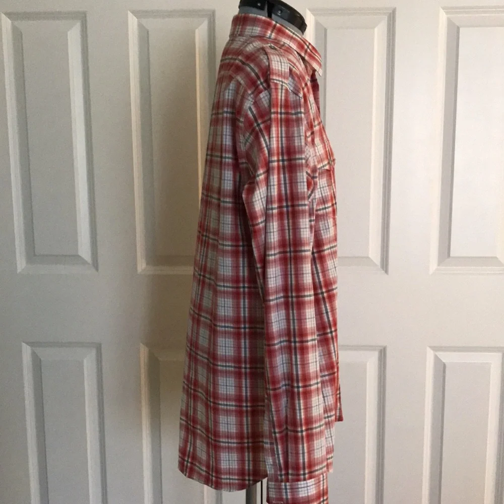 Banana Republic Red White Black Plaid Western Inspired Shirt Size L Tall 16”
